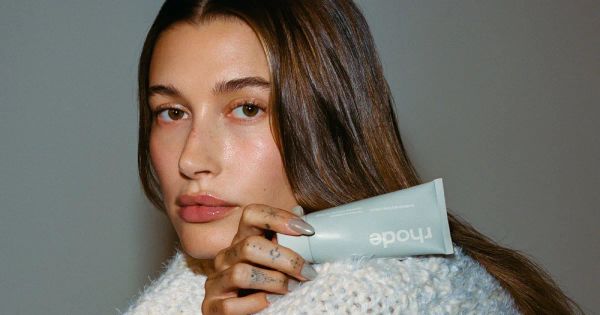 Cosmico - e.l.f. to buy Hailey Bieber’s rhode skincare for $1 billion