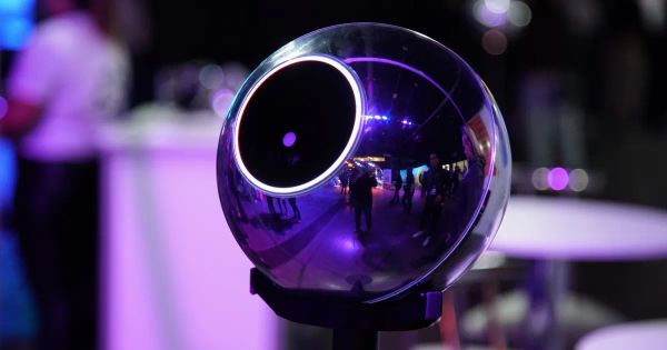 Cosmico - Sam Altman's eye-scanning ID project launches in the US