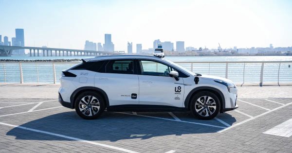 Cosmico - Uber and WeRide target 15 more robotaxi cities