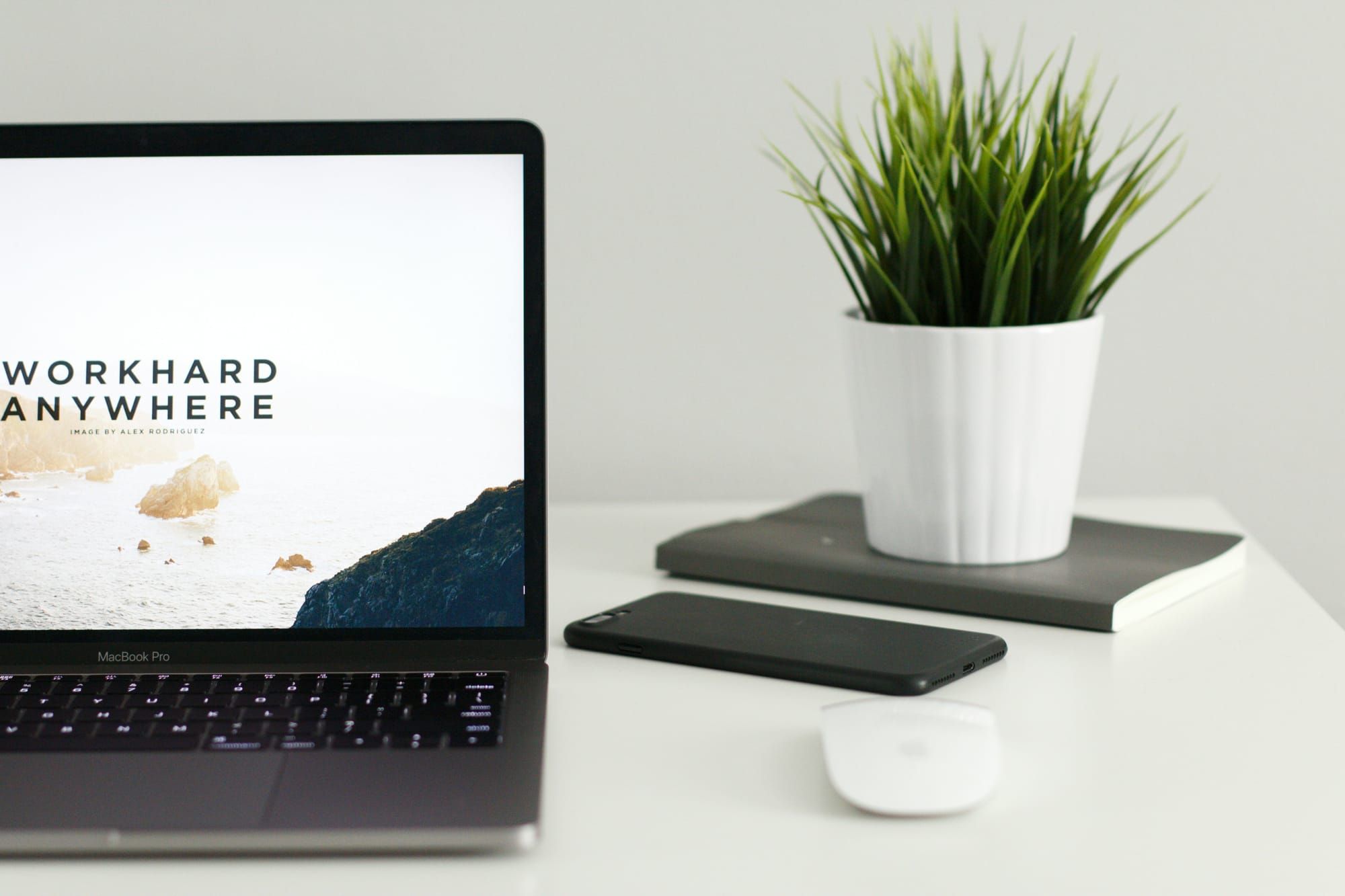 Photo by https://unsplash.com/@kevnbhagat