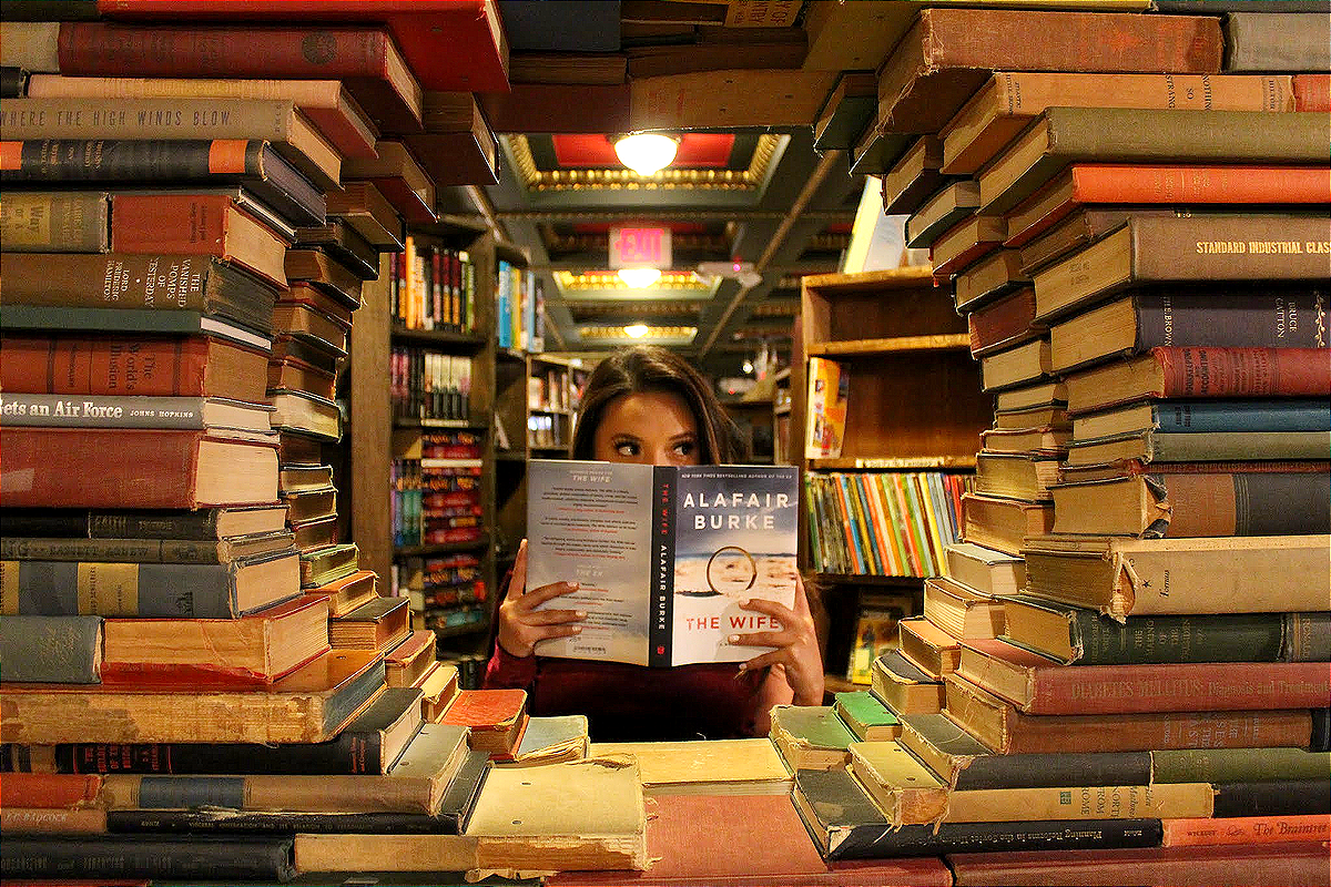 It's the end of reading as we know it! It's the new Dark Ages!