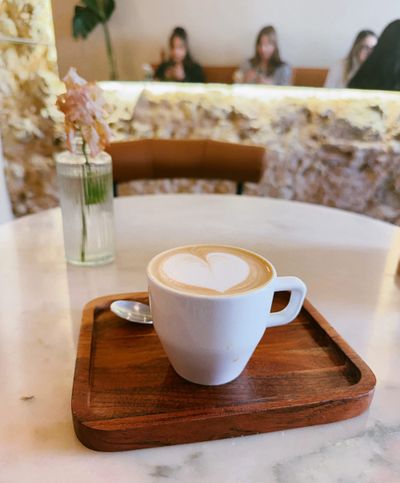 On expat arrogance, hoarding links, and AI brain damage