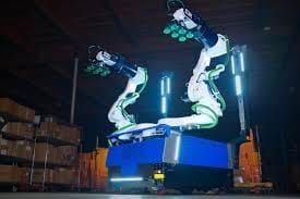 THE ROBOT RUNS ON YOUR HANDS