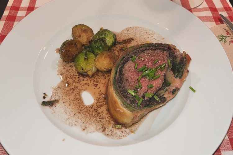Beef Wellington w/ Brussels sprouts