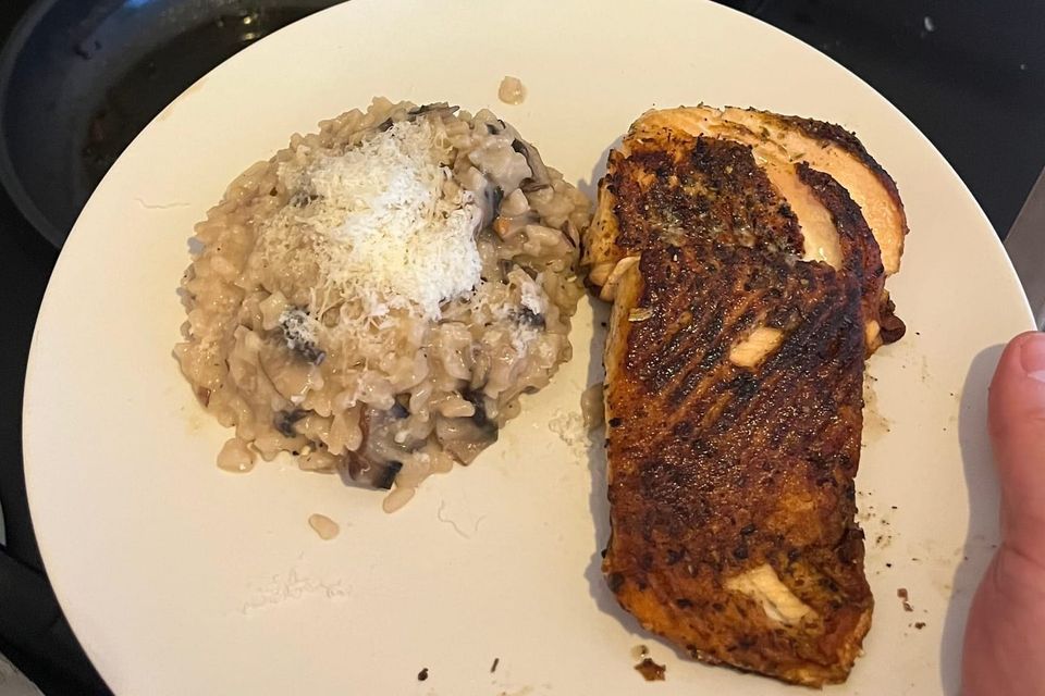 Salmon w/ mushroom risotto