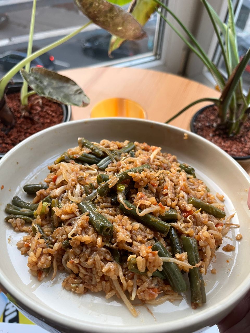 Reispfanne mit Soya-Gochujang-Sauce und Tofu