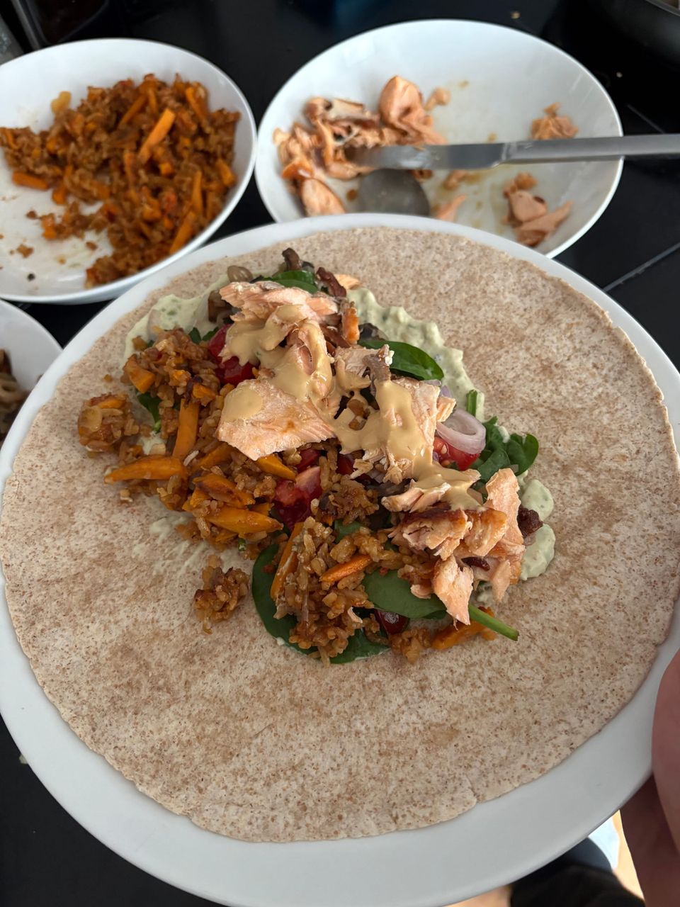 Lachs-Wraps 2.0 mit Reis und Süßkartoffeln
