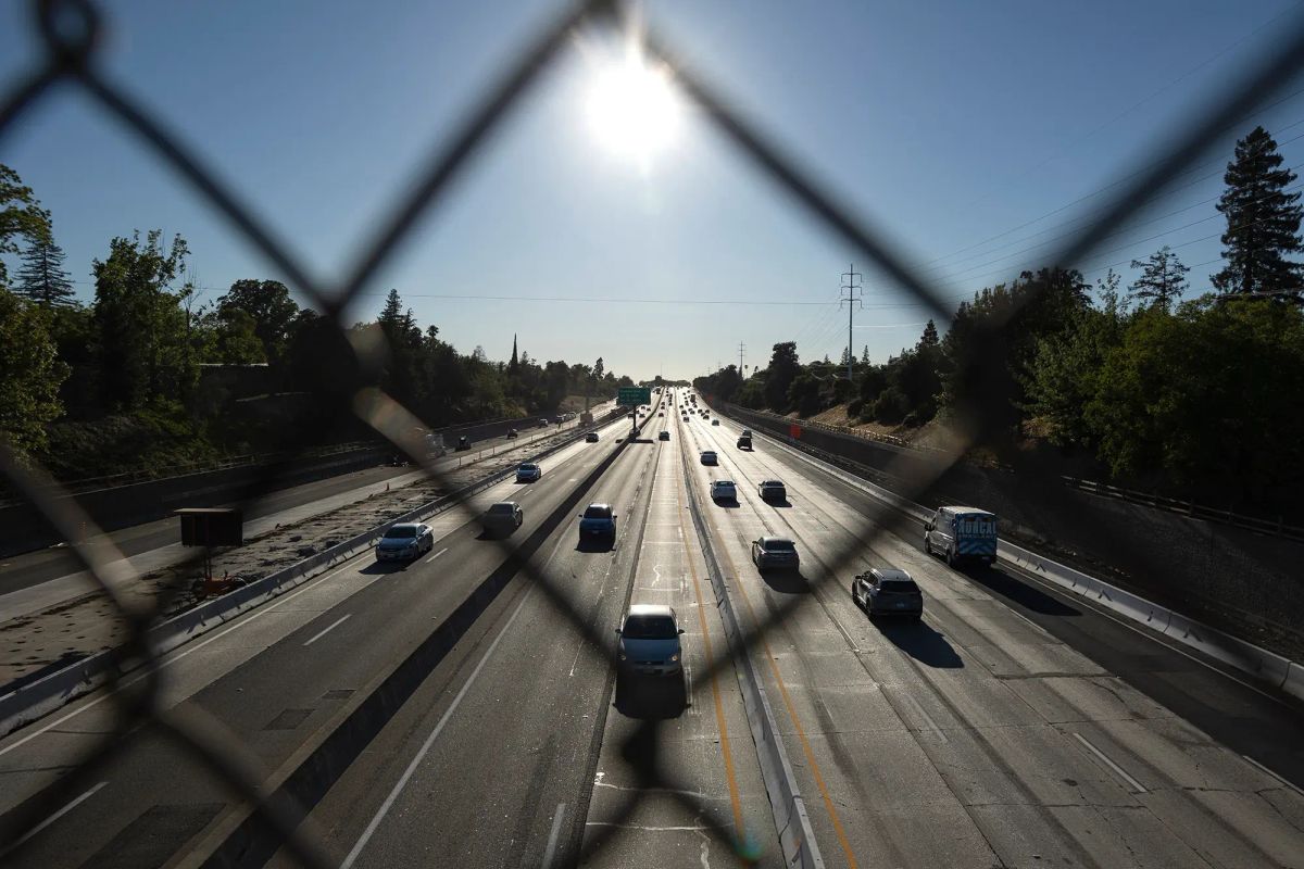 As tax deadlines loom, Californians should note how little they get for paying high taxes