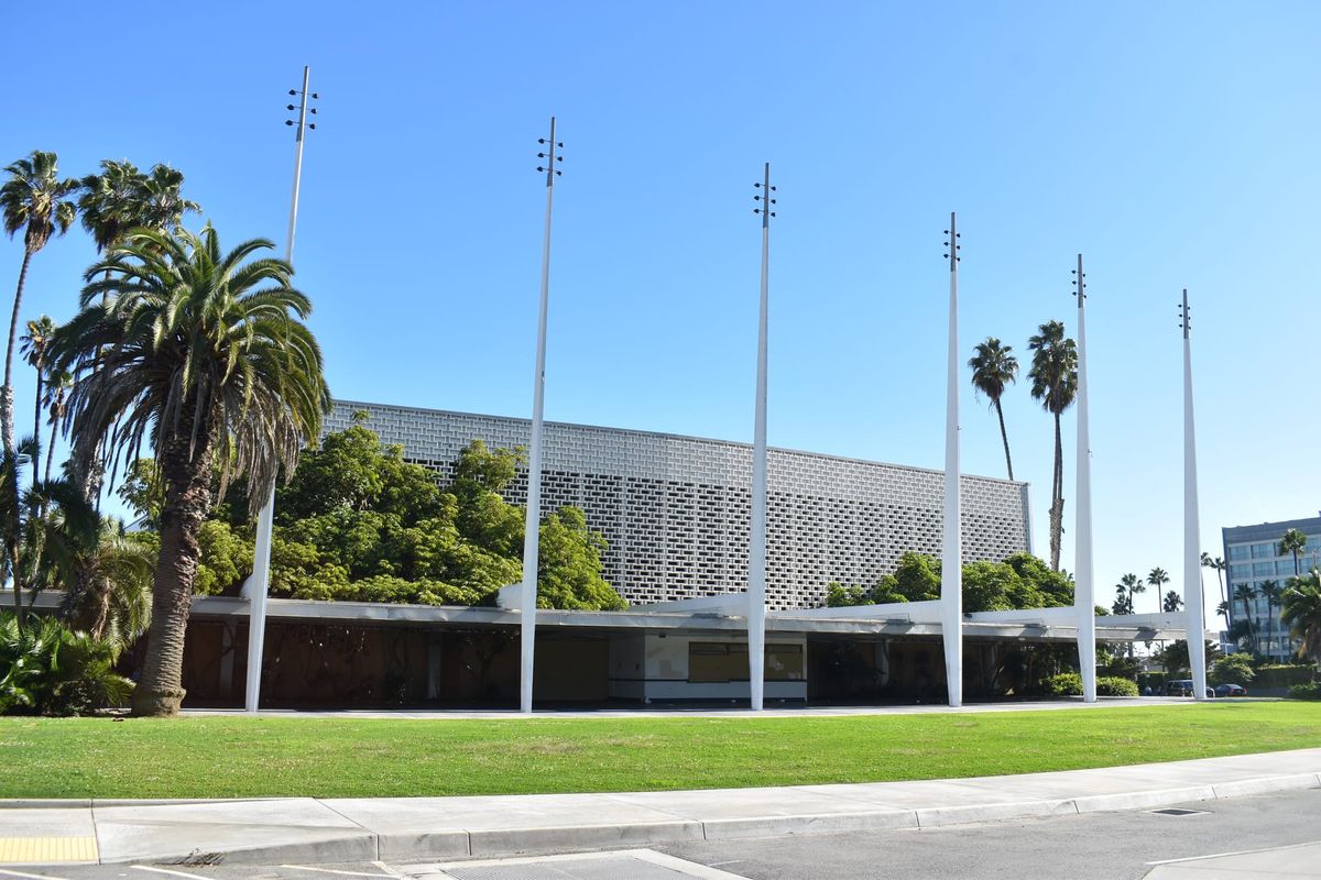 Negotiations for the Civic Auditorium anchor Tuesday's council meeting
