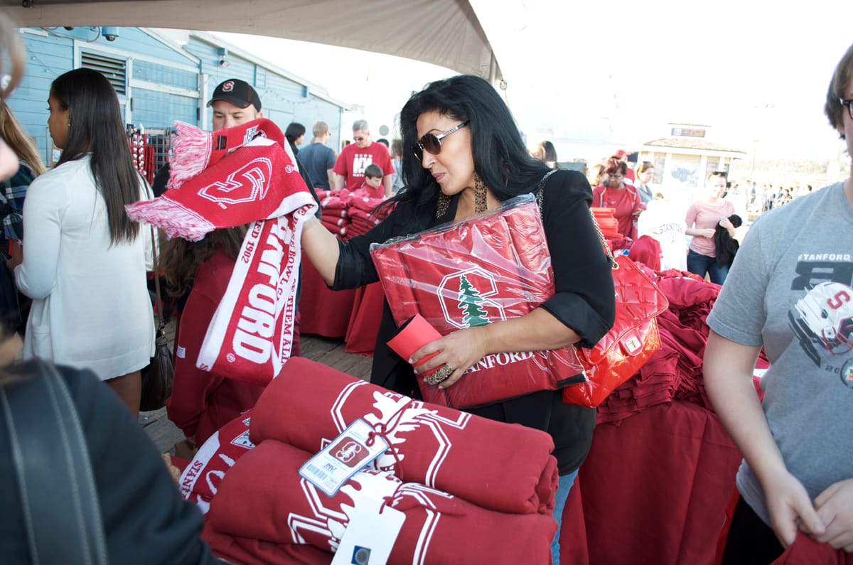 SCHOOL SPIRIT: Stanford alumni held a pep rally on the Santa Monica Pier earlier this week. (Paul Alvarez Jr. editor@www.smdp.com)