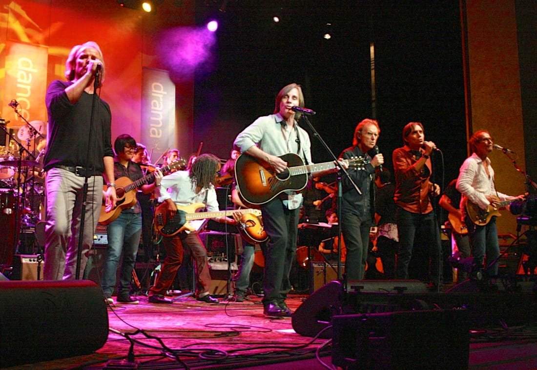 Santa Monica High student guitarist Lesley Tuan joins Jackson Browne, Gary Wright and the band Venice at the Artists for the Arts concert Saturday night at Barnum Hall. (Photo by Nina Stewart Furukawa)