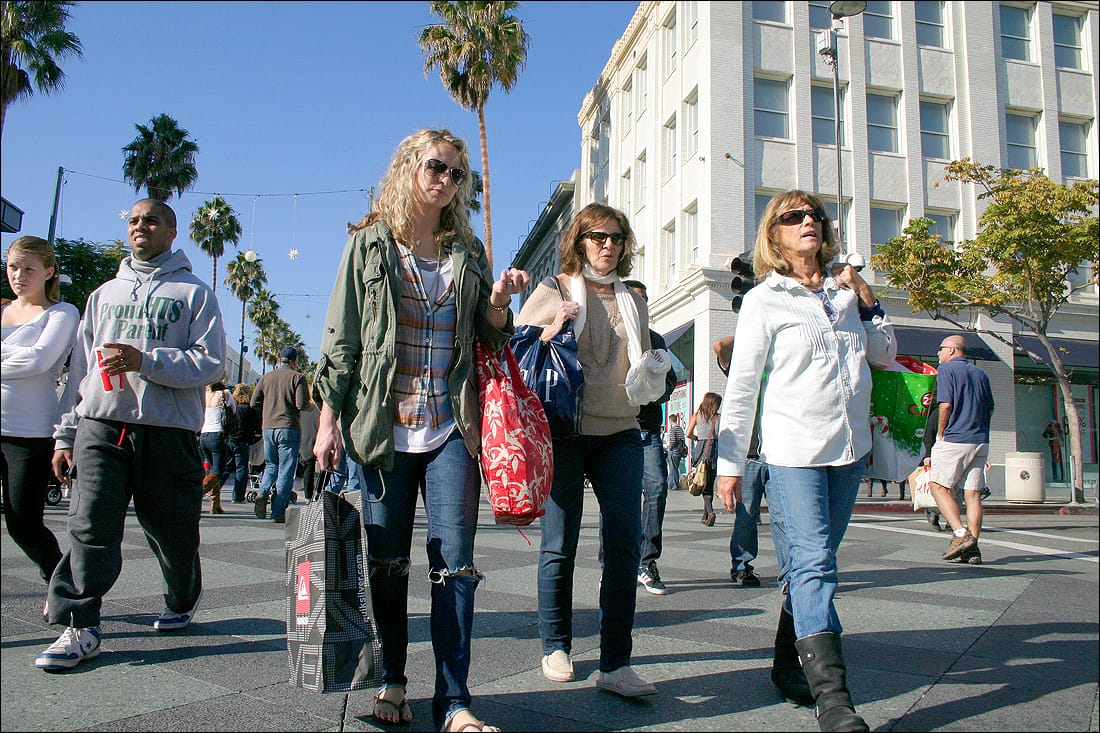 Shoppers flocked to the Third Street Promenade for Black Friday deals.