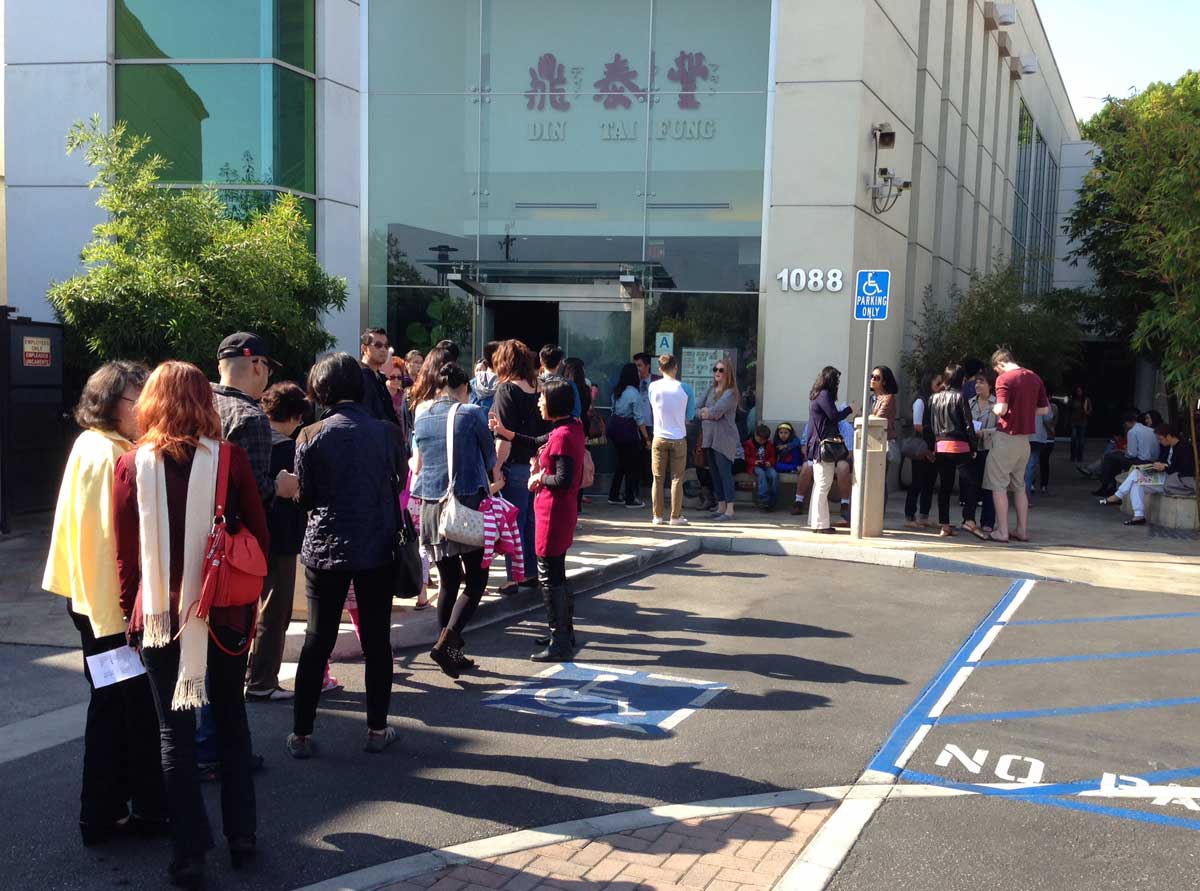 Be prepared for long lines at Din Tai Fung. The restaurant and its dumplings draw people from all over the country.