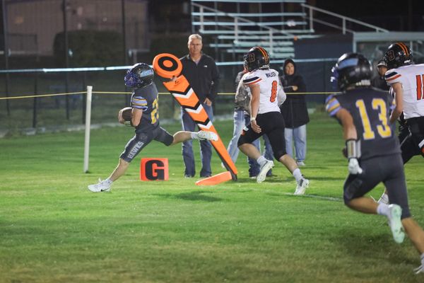 Levi Nelson's Five Touchdowns Lift Hawks Past Wyoming's Top-Ranked Burlington, 48-44