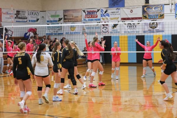 Lady Hawks Sweep Through October, Improve to 11-1 Ahead of Senior Night