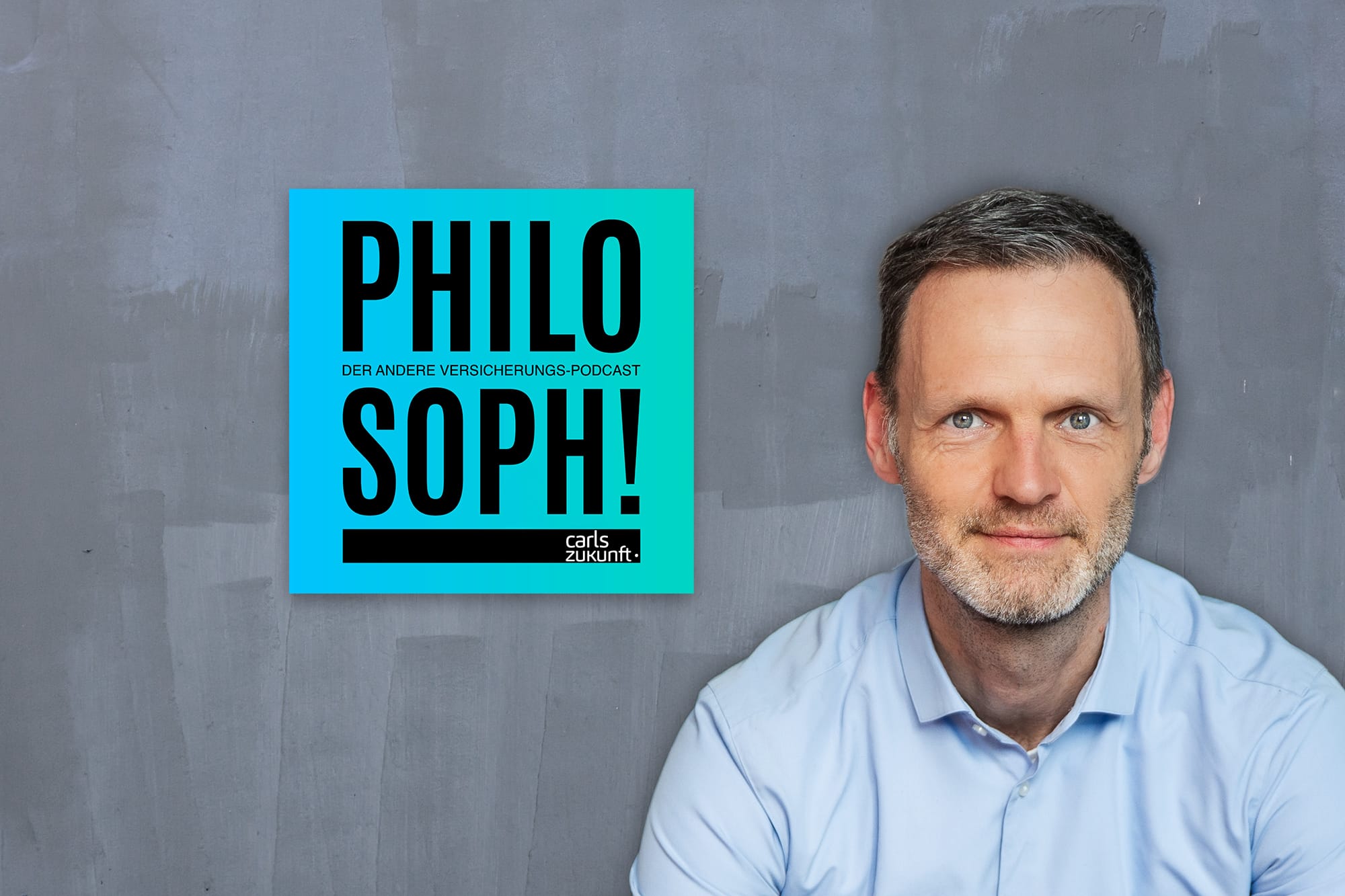 Podcastcover „Philosoph!“ mit Porträt von Ralf Oestereich vor grauem Hintergrund.