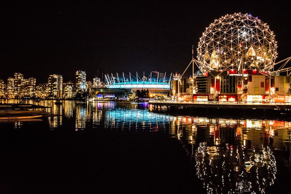 Light & Sound Pollution /La Pollution Lumineuse et Sonore: Éco dans les Prairies