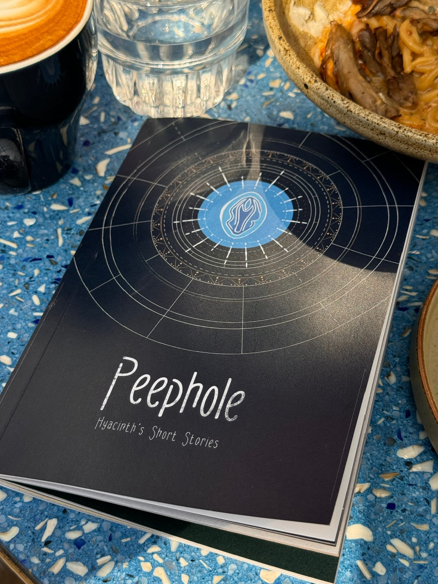 @Simon阿文 给每个故事都设计了插画。