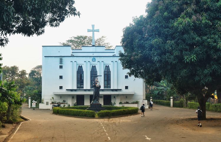 After a ‘little break’ away from children, Catholic priest sent back to Kandy school — sex abuse resumed