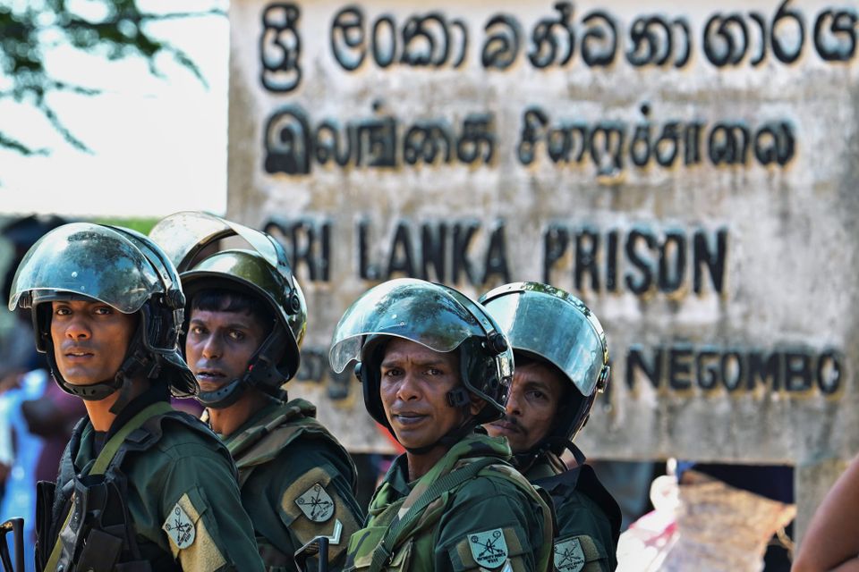 No Negombo jailers killed; Welikada SWAT team beaten to death, prisoners shot