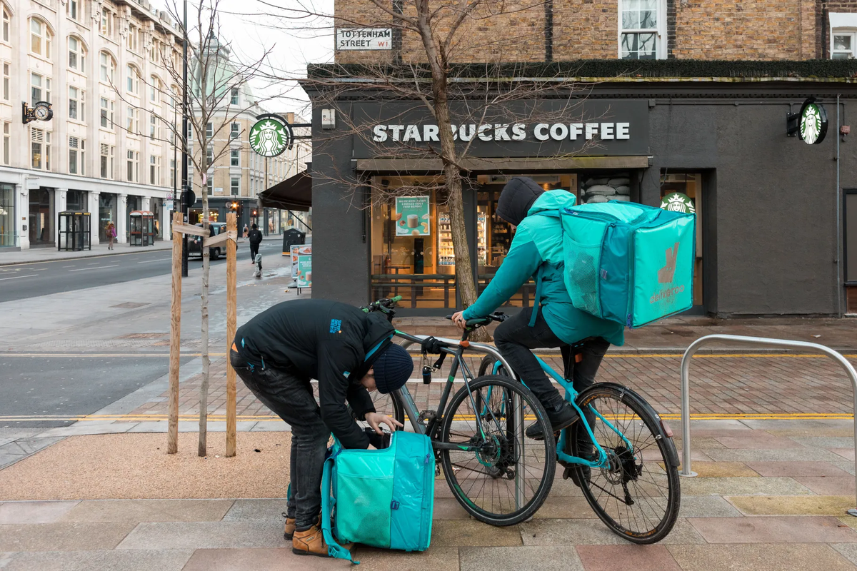 A Glimpse into the Invisible Lives of London’s Food Delivery Riders
