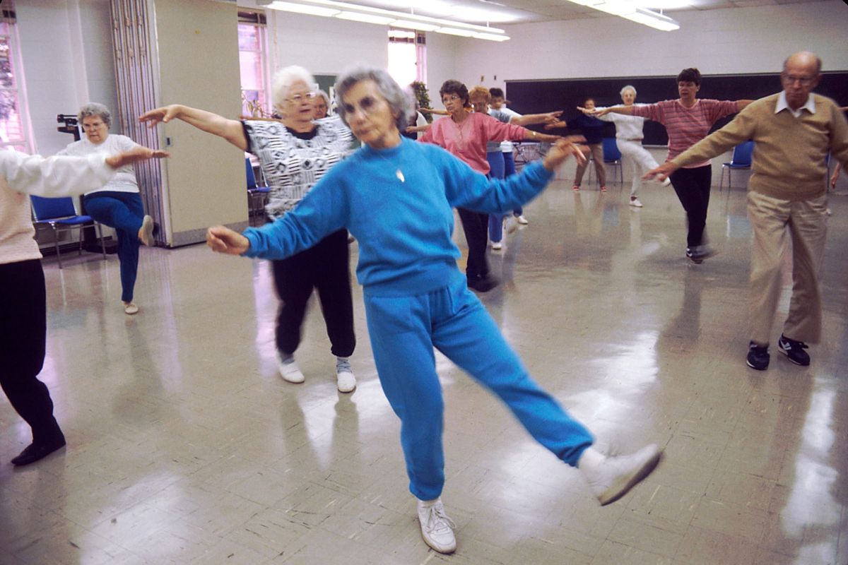 Salsa, tango și antrenament mental: un program de stil de viață a redus declinul cognitiv cu 55% mai mult
