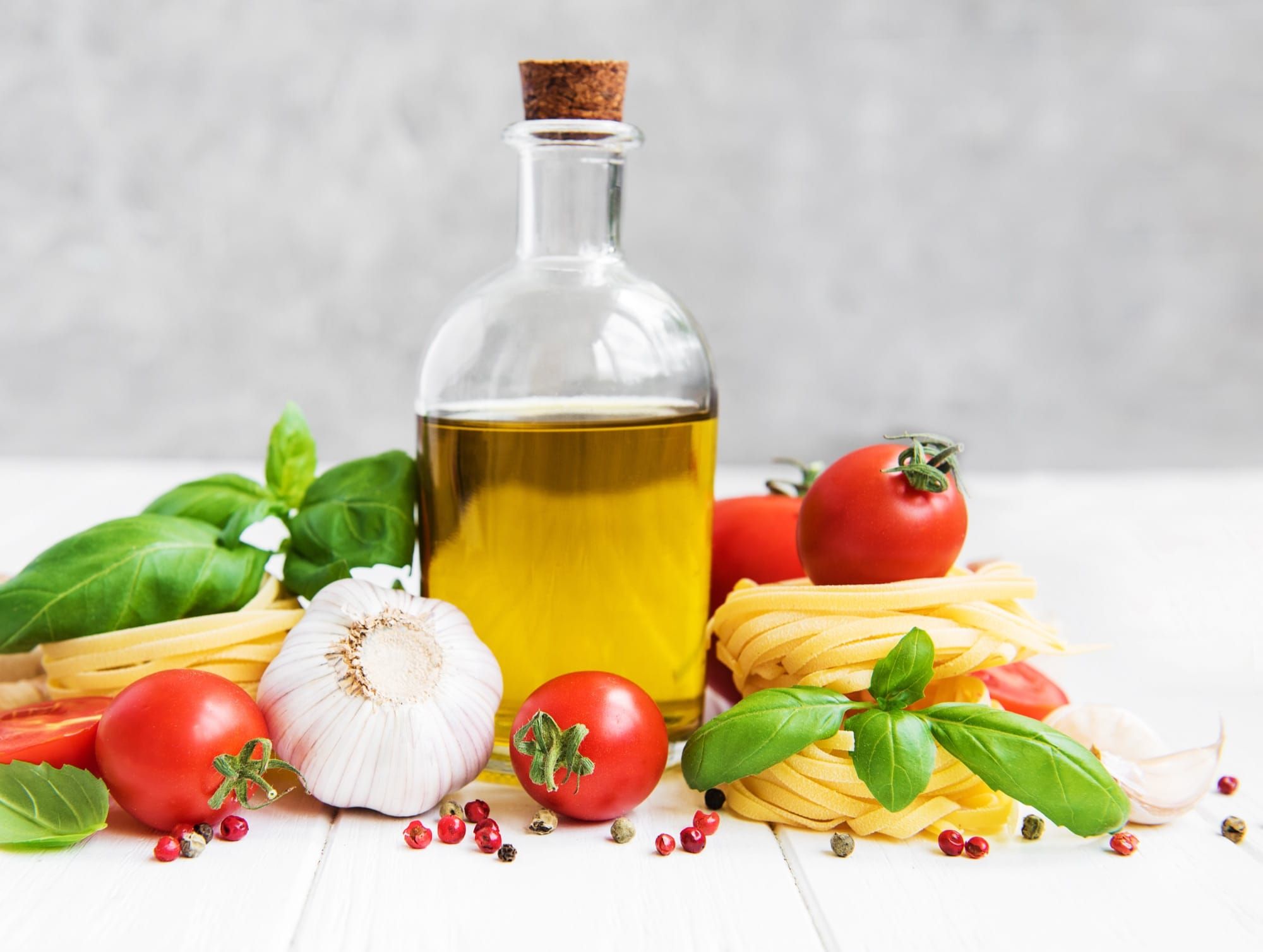 Dieta mediteraneană se leagă de proteine minuscule care par să apere inima și creierul