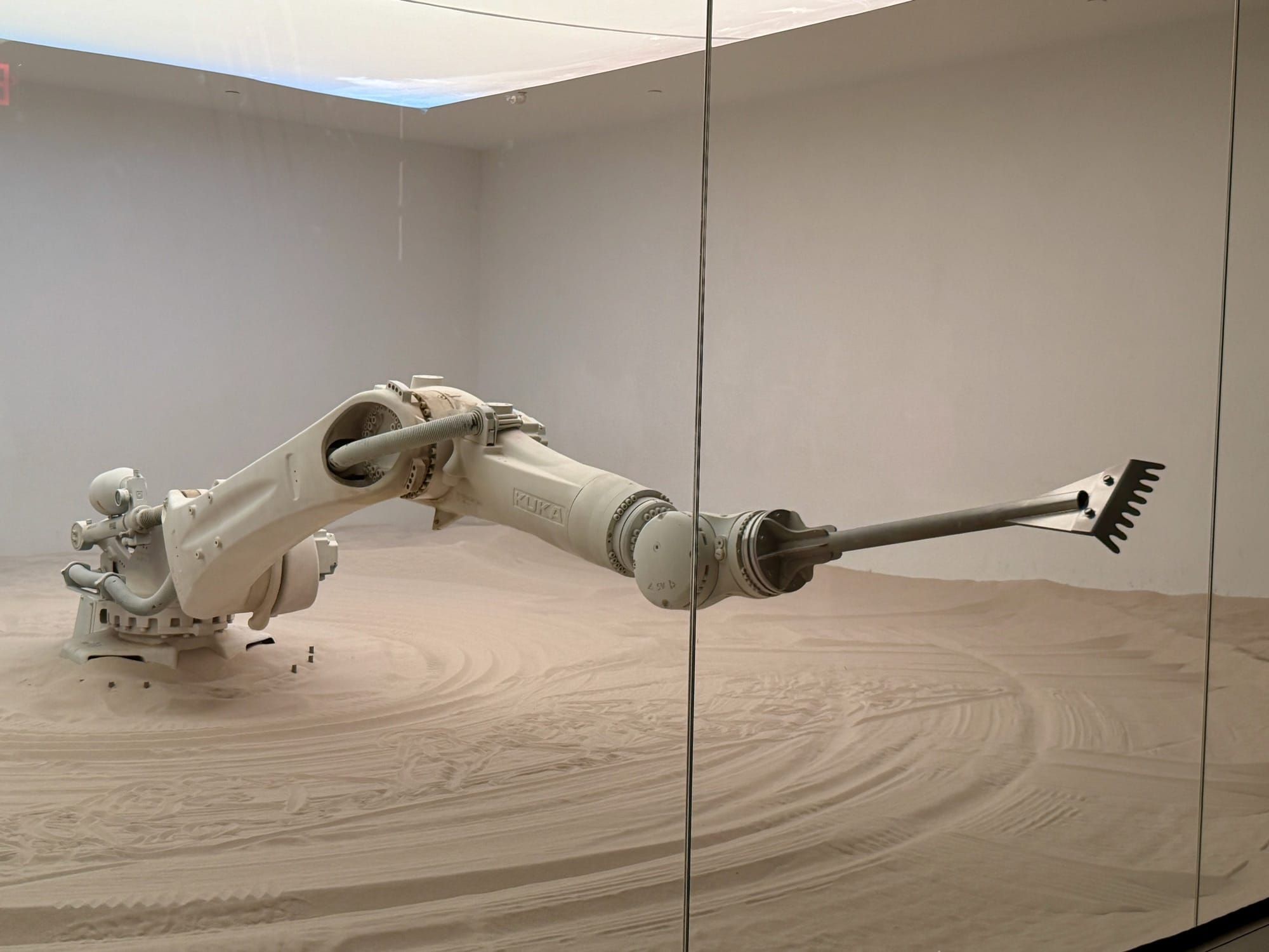 Braț robotic industrial KUKA