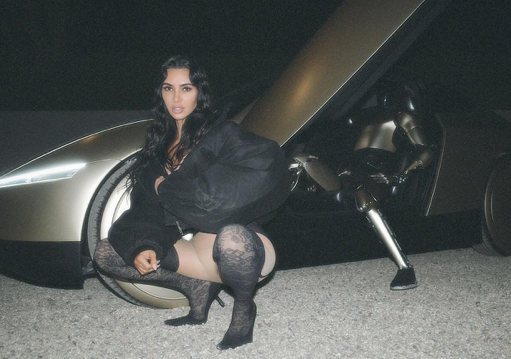 Robotificeret sexualisering. Kardashians date med Optimus post image