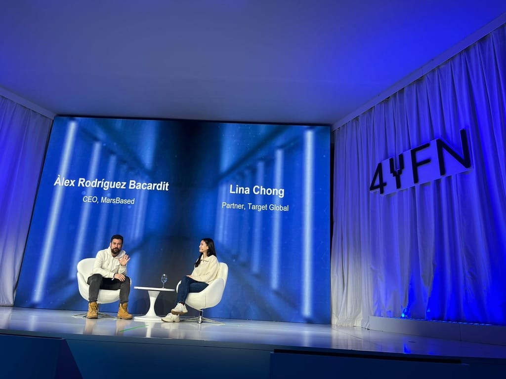 Àlex Rodríguez Bacardit with Lina Chong @ 4YFN conference