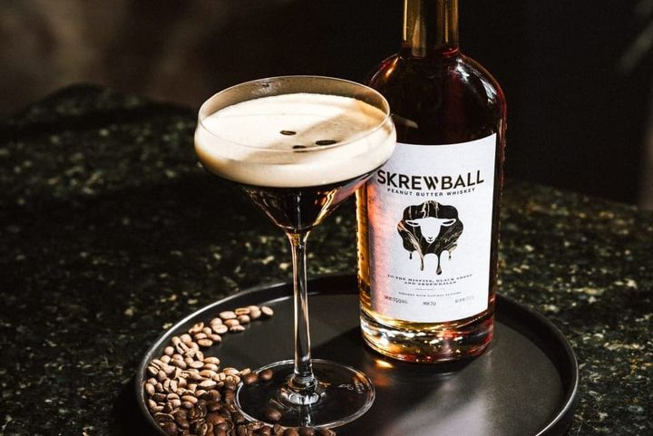 Beurre de cacahuète + whisky : l'alliance qui a conquis 38 millions de bouteilles