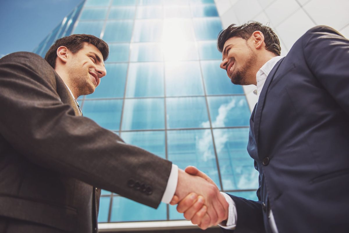 Secure and Efficient Banking Solutions for European Companies with Blocfx