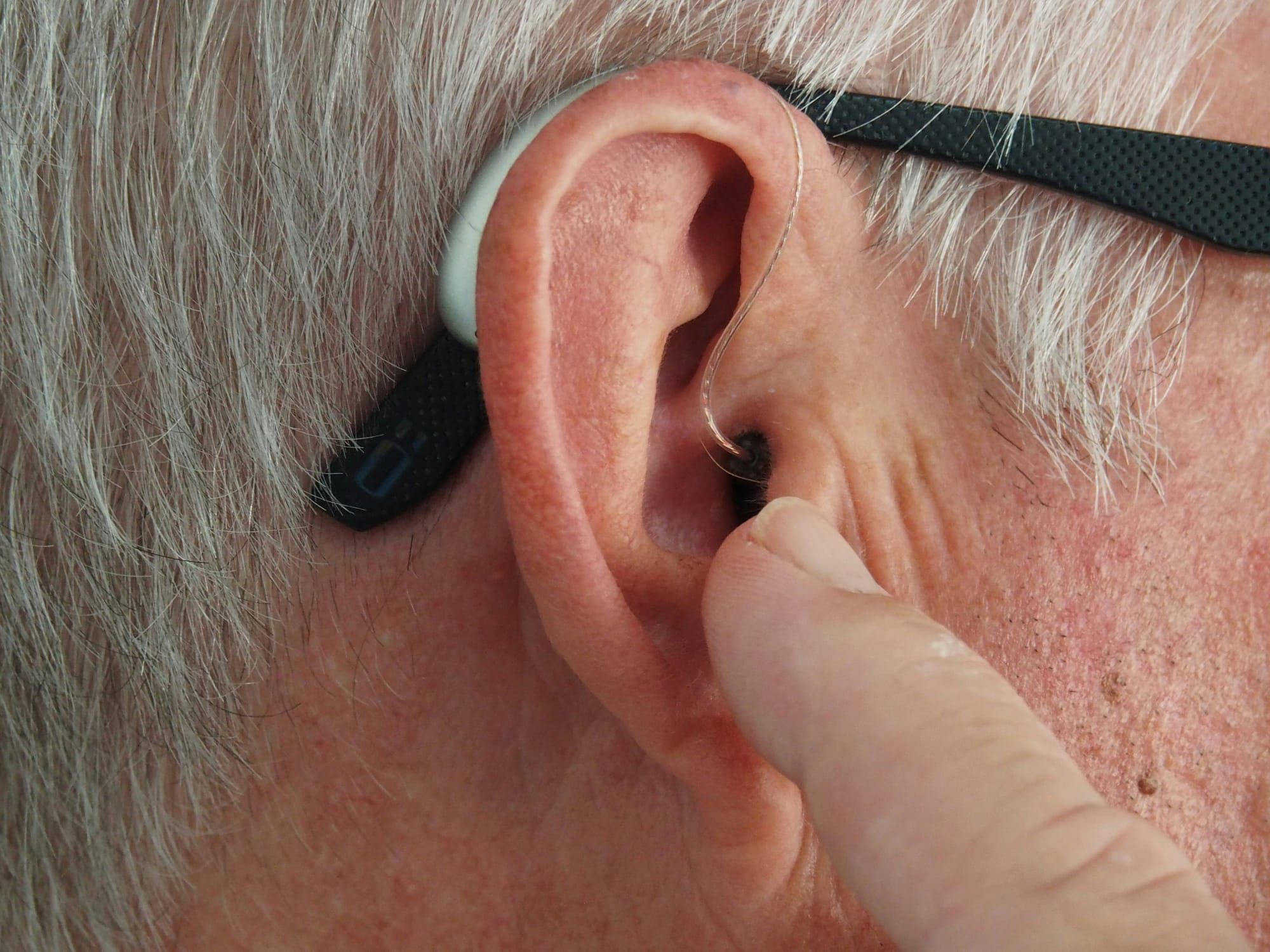 Live-in care for a loved one with sight or hearing loss