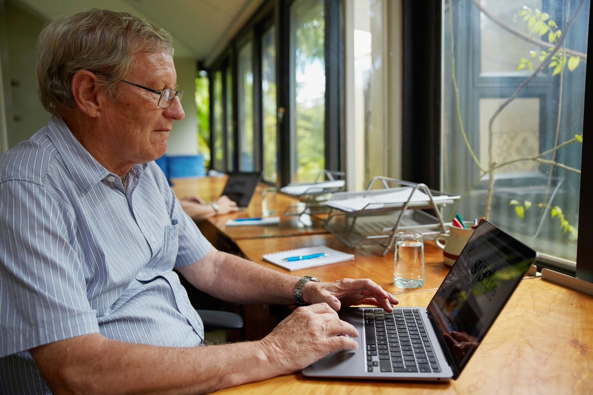 Live-in care company vs matching agency: what's the difference?