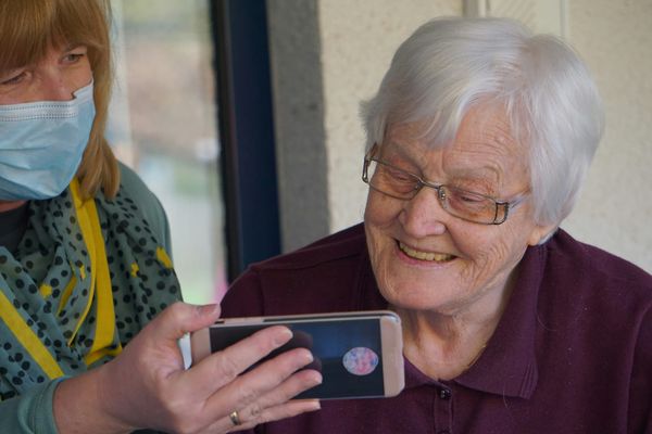 Medication Reminder Apps and Dispensers: Do They Still Matter With Live-in Care?