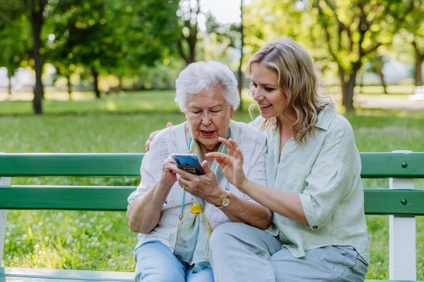 Emergency Contacts List: Who Your Carer Needs to Be Able to Reach