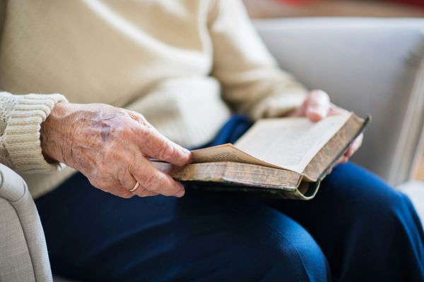 Arranging Live-in Care That Respects Religious Dietary Requirements