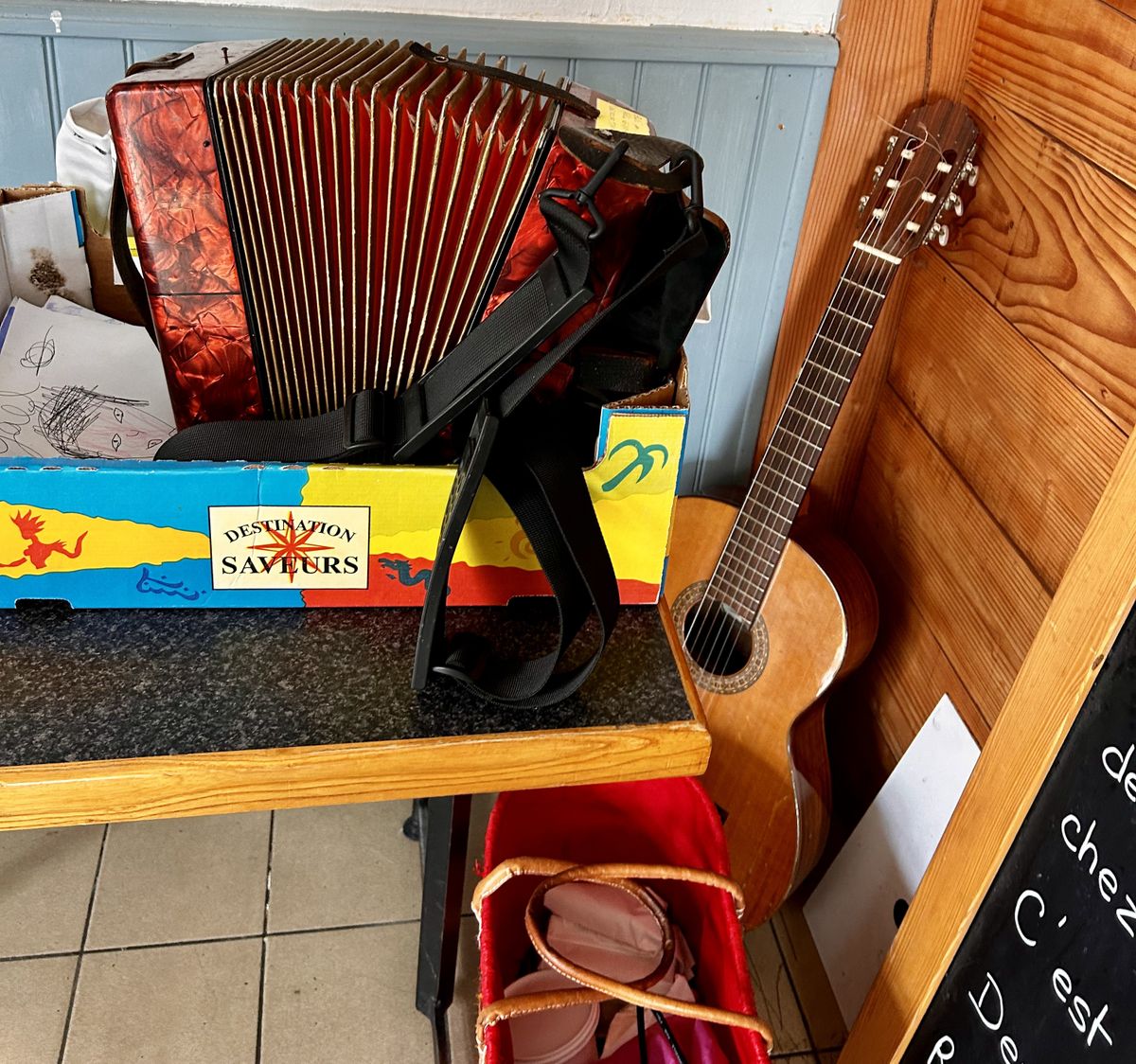 Fighting with Scissors