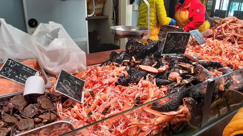 A Slice of Saturday Morning Markets in Nantes