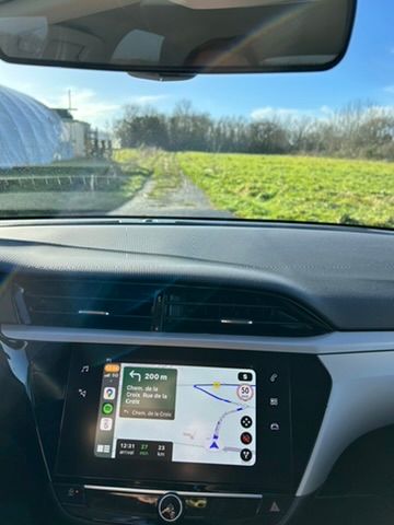 The Real Landscape vs the Digital Landscape in France