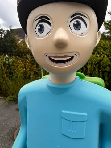 Road Rules: Creepy Crosswalk Kids in France
