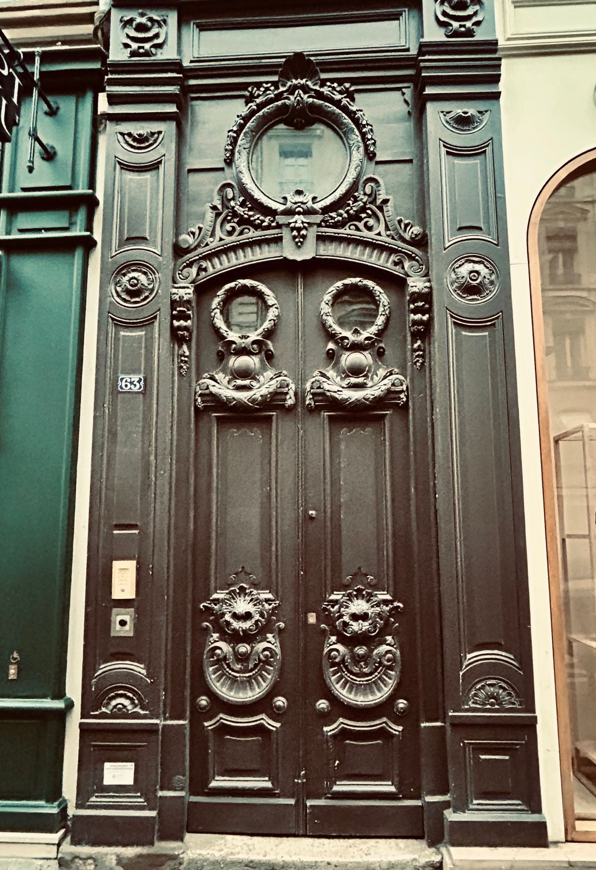 Lyon, 1850–1910: Doors, Industry, and an Unsettled Republic