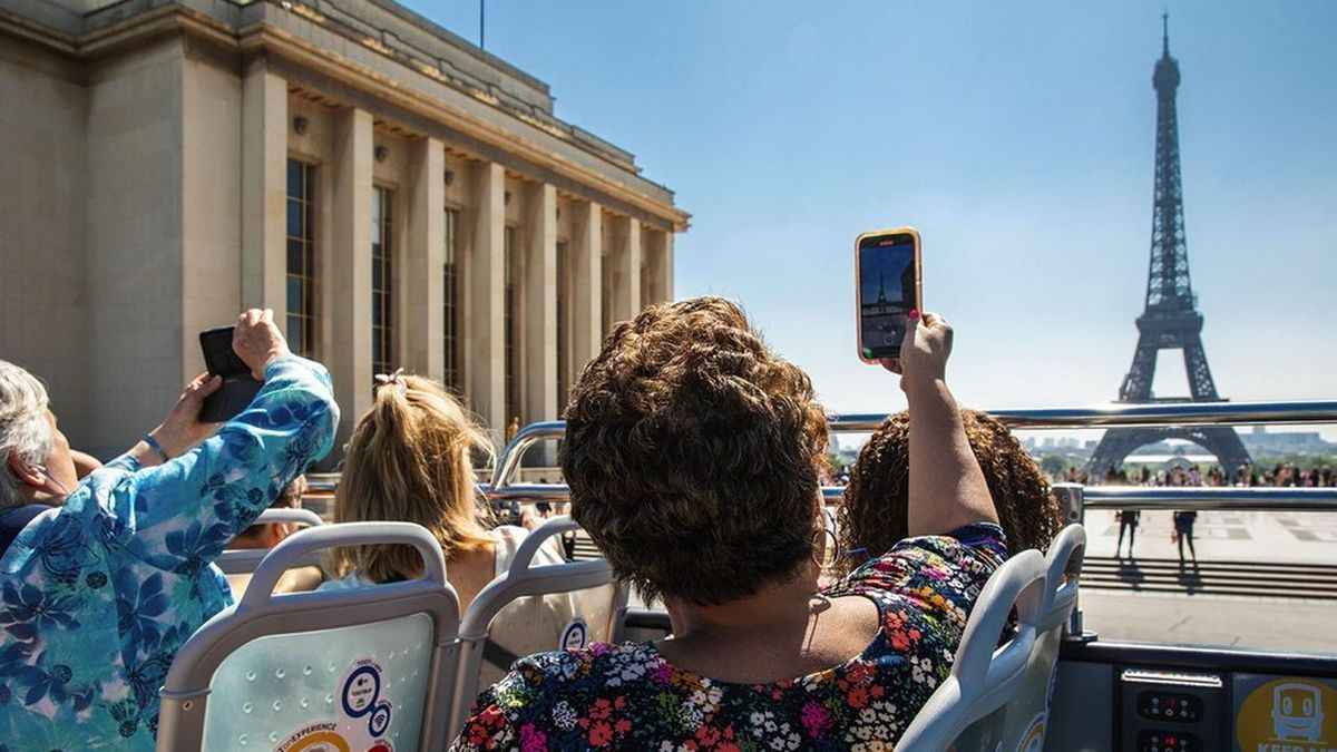 The Sacred Rhythm of French Holidays: Les Grandes Vacances