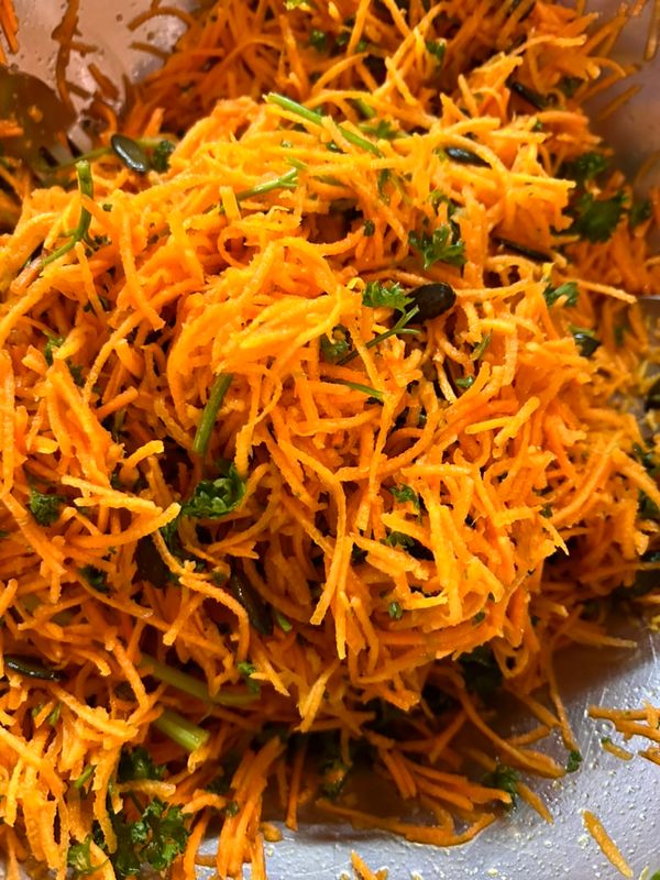 Carottes Râpées, the Ubiquitous French Carrot Salad