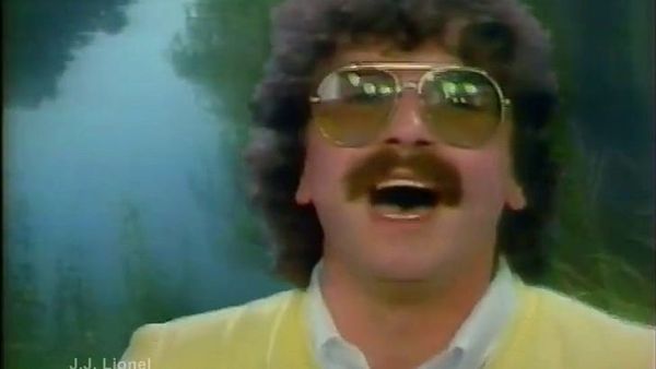 Flap, Clap, Repeat: How France Made the Chicken Dance Inevitable