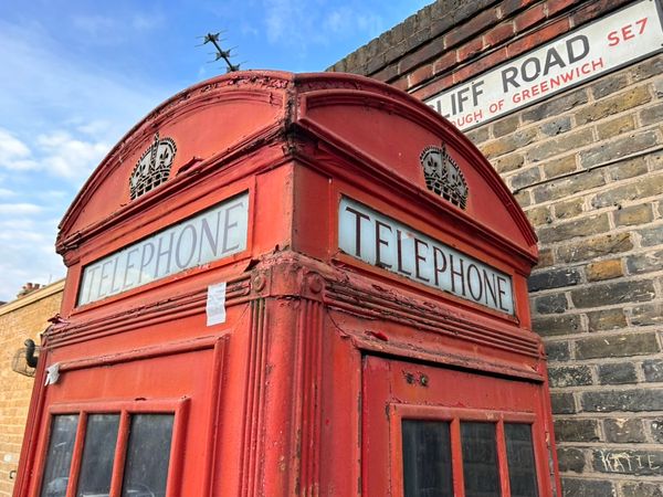 Book Boxes, Phone Ghosts, and a Queen or Two