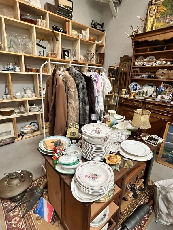 Flea Markets, Brocantes, and Second Hand Stores in France