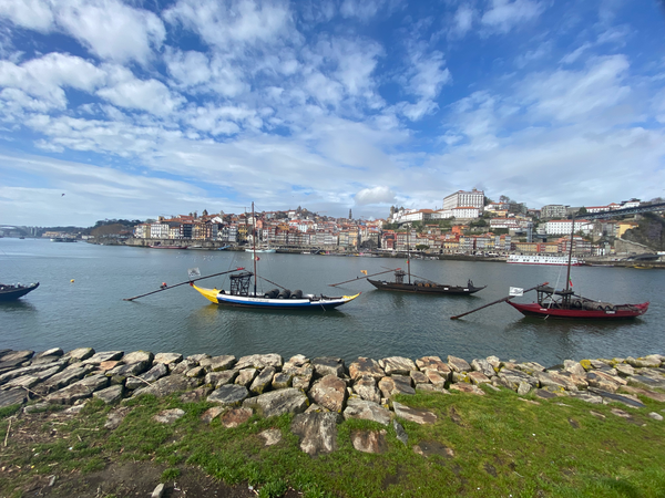 Two Years Abroad: An American’s Journey from the U.S. to France