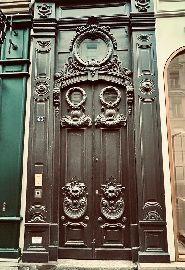 Lyon, 1850–1910: Doors, Industry, and an Unsettled Republic