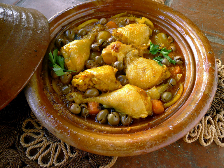 Chicken tagine in pot
